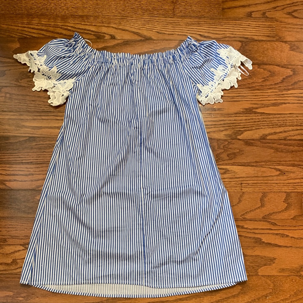 A beautiful off the shoulder dress